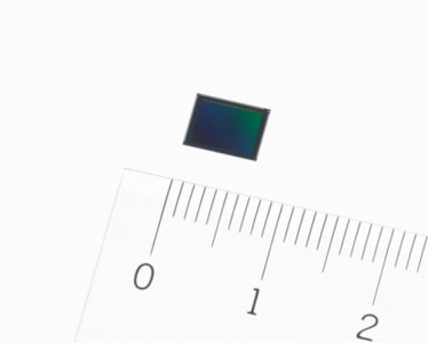 Sony анонсира 22,5 MP фотосензор Exmor R IMX318 с вградени системи за стабилизация на изображението и автоматично фокусиране