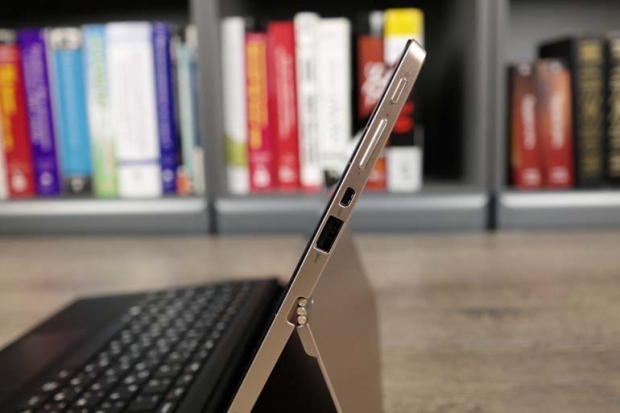 Ревю на Lenovo IdeaPad Miix 700 – по пътя към Surface Pro