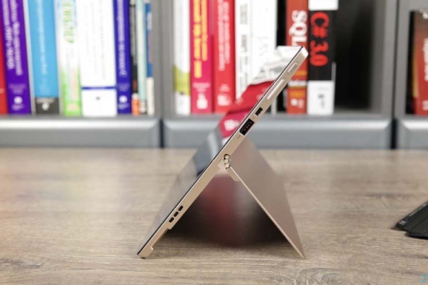 Ревю на Lenovo IdeaPad Miix 700 – по пътя към Surface Pro