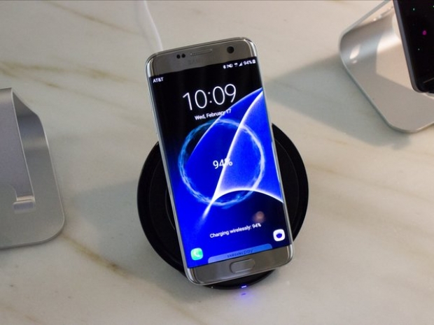 10 неща, които Galaxy S7 може, а iPhone 6s не