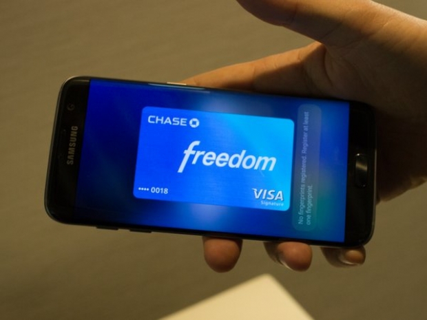 10 неща, които Galaxy S7 може, а iPhone 6s не