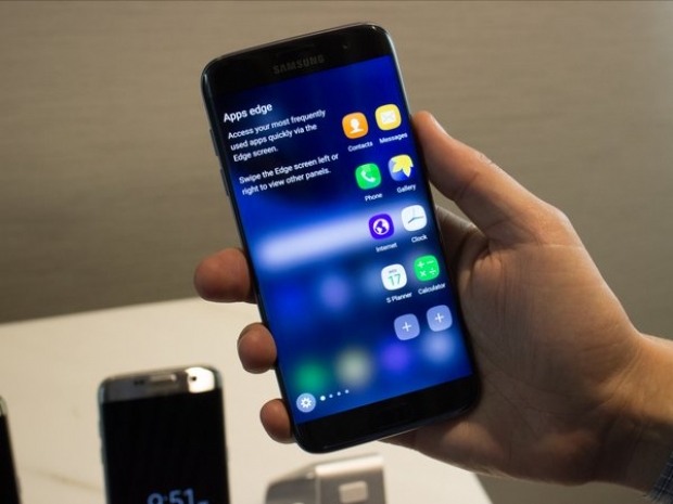 10 неща, които Galaxy S7 може, а iPhone 6s не