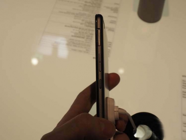 MWC 2016: HTC представи смартфона One X9 на базата на Helio X10