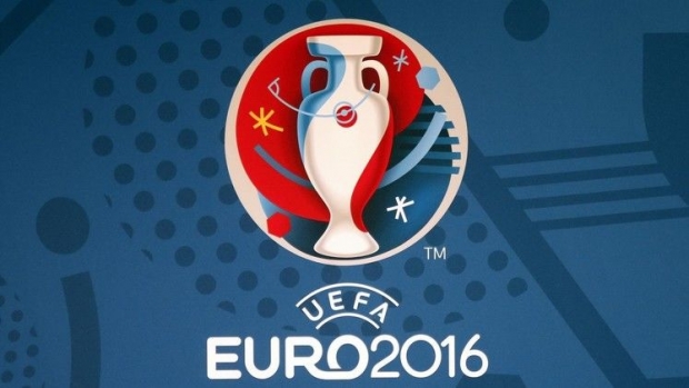 UEFA Euro 2016 идва като безплатно допълнение към PES 2016