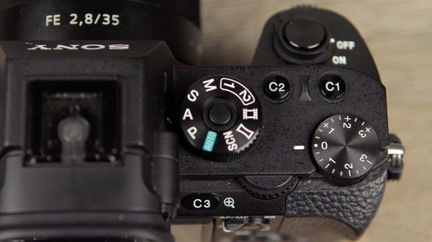 Ревю на Sony Alpha A7R II