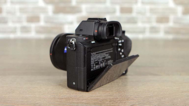 Ревю на Sony Alpha A7R II