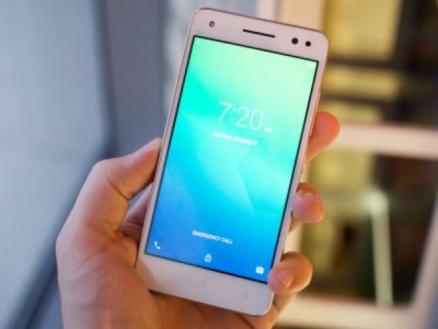 Lenovo Vibe S1 Lite: смартфон за заснемане на автопортрети с цена 9