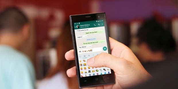 WhatsApp се отказва от годишната си такса от 99 цента
