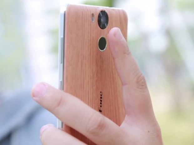 Смартфонът Ulefone Power може да стартира приложения чрез скенера за пръстови отпечатъци