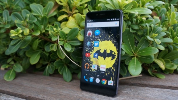 OnePlus X най-сетне ще се продава без покана
