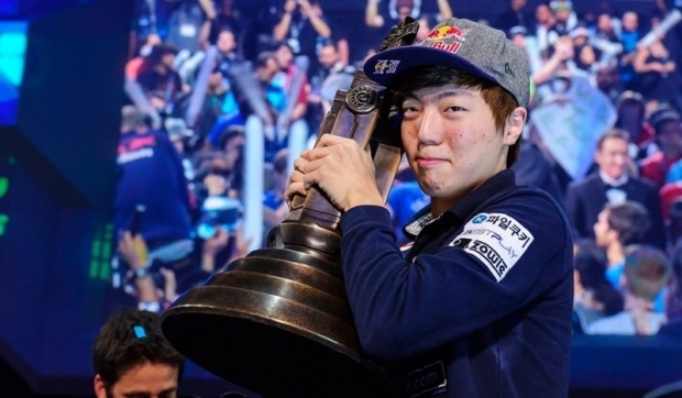 Разпитват световен шампион по StarCraft 2 за уредени мачове