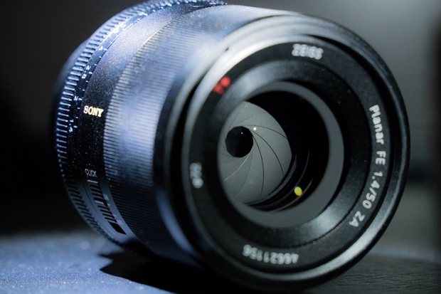 Анонс на обектива за пълнокадрови фотоапарати Sony Planar T* FE 50mm F1.4 ZA