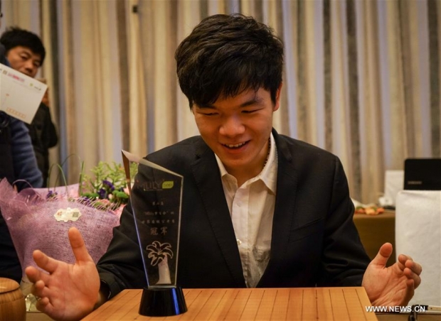 Изкуственият интелект AlphaGo ще играе Го с китайския шампион Ке Цзе