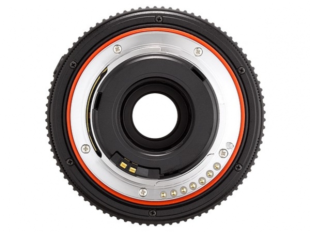 Започнаха продажбите на обектива Pentax 55-300mm F4.5-6.3 ED PLM WR RE