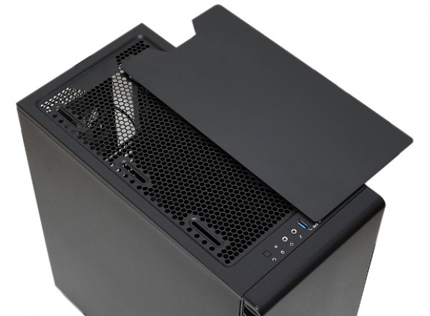 Corsair анонсира продажбите на корпусите Quiet 400Q и Quiet 400С от серията Carbide