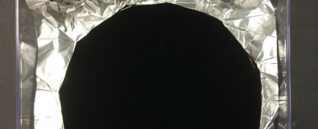 Vantablack 2: най-черният материал на земята, който не може да бъде измерен със спектрометър