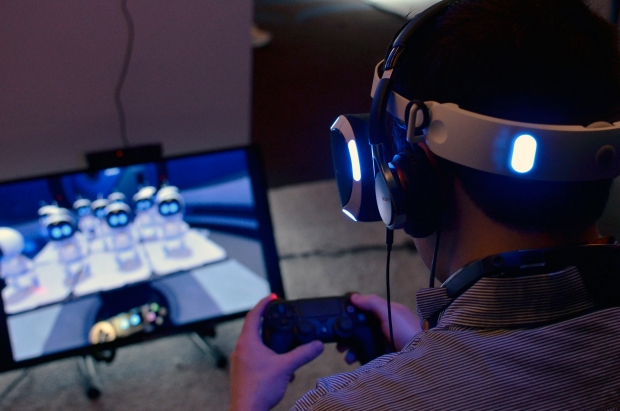 Шлемът за виртуална реалност на Sony излиза на пазара през октомври