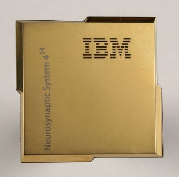 IBM анонсира първия комерсиален „силициев мозък“