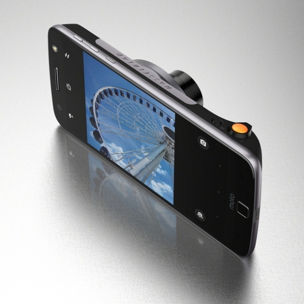 IFA 2016: Hasselblad True Zoom представи допълнителен фотографски модул за Moto Z