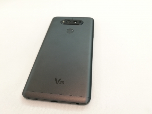 LG V20 – първият телефон с Android Nougat вече е тук