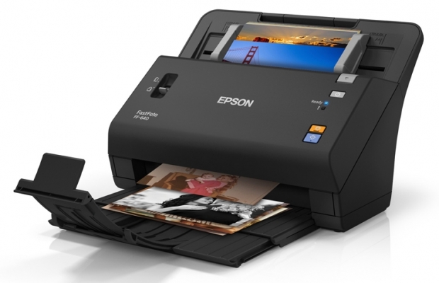 Epson представи бързия фотографски скенер FastFoto FF-640