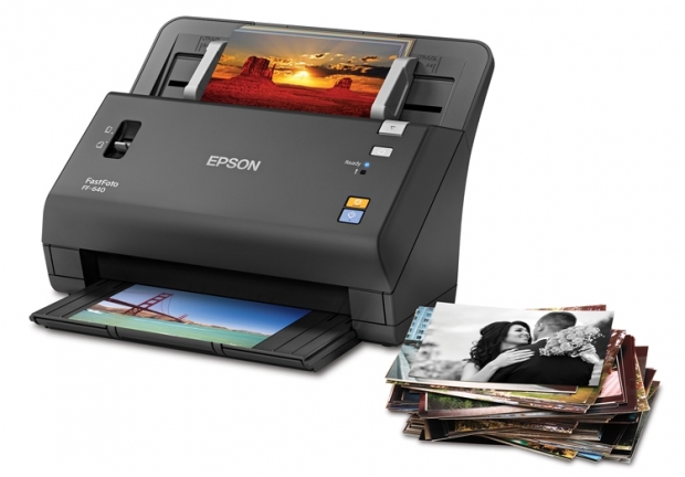 Epson представи бързия фотографски скенер FastFoto FF-640