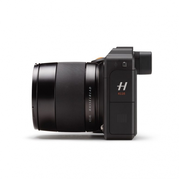 Hasselblad представи прототипа на 75 MP фотоапарат и специална версия на средноформатния безогледален фотоапарат X1D