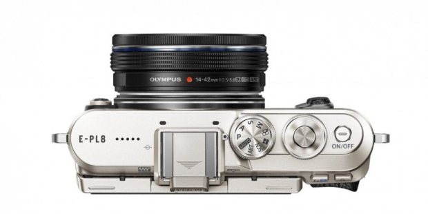 Photokina 2016: анонс на безогледалния фотоапарат Olympus PEN E-PL8 с ретро стил