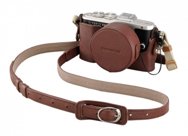 Photokina 2016: анонс на безогледалния фотоапарат Olympus PEN E-PL8 с ретро стил