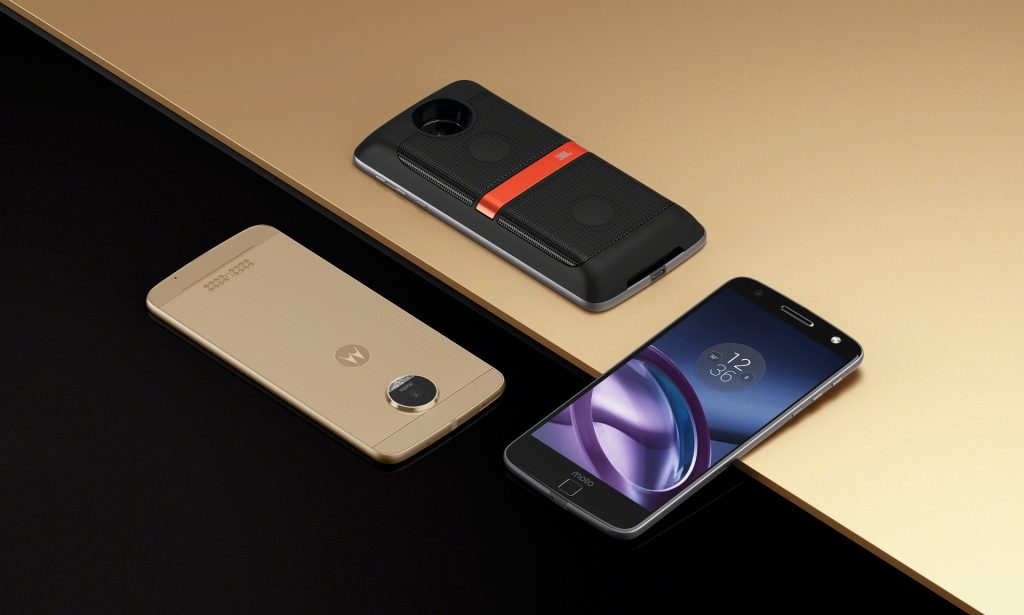 moto-z-lifestyle-1