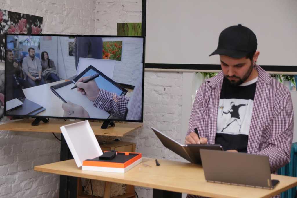 lenovo-yoga-book-bg-launch-2