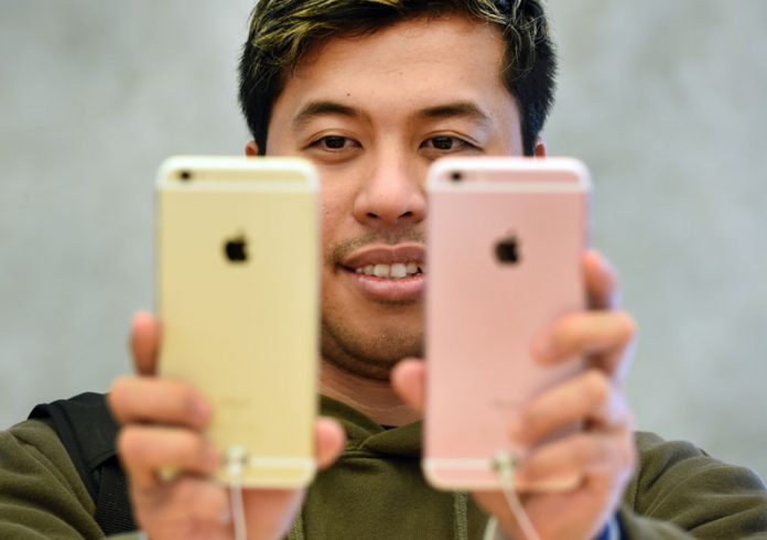 В Китай вместо да купуват нов iPhone 7, само сменят корпуса