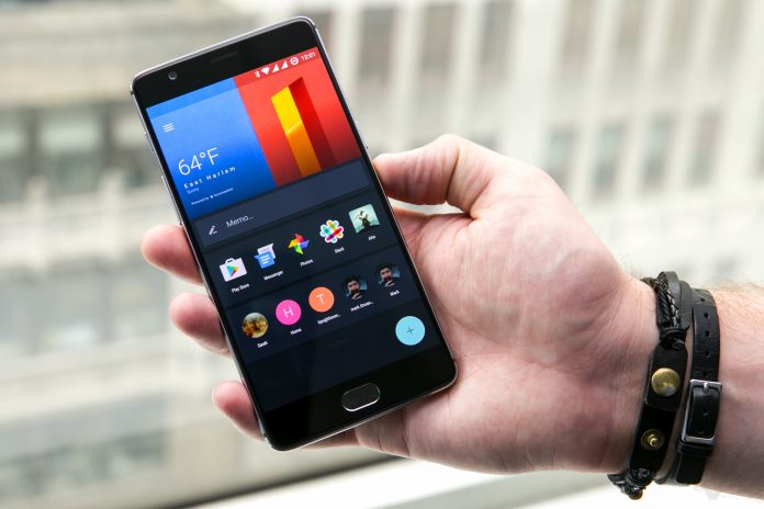 One Plus 3 smartphone Вижте кои са най-продаваните смартфони през декември в България