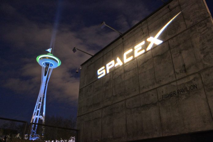 spacex SpaceX поиска разрешение от FCC за извеждане в орбита на 4425 интернет спътника