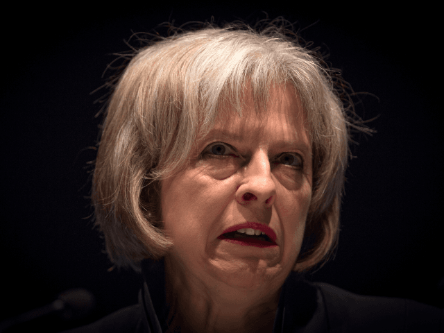 theresa may Противниците на „шпионския закон“ призовават за еднодневен блекаут на британските сайтове