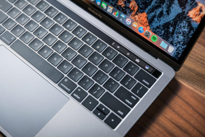 macbook_pro_13_late20166-large-3x2 Делът на компютрите на Apple достигна 10%