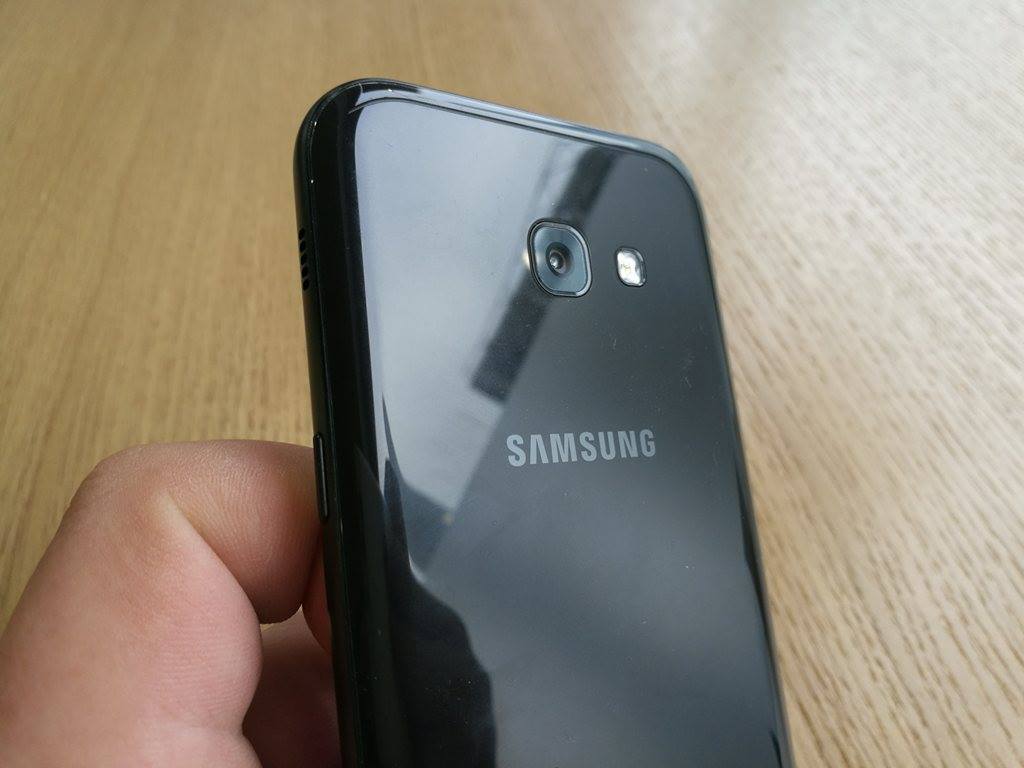 Ревю на Samsung Galaxy A3 (2017) и Galaxy A5 (2017)