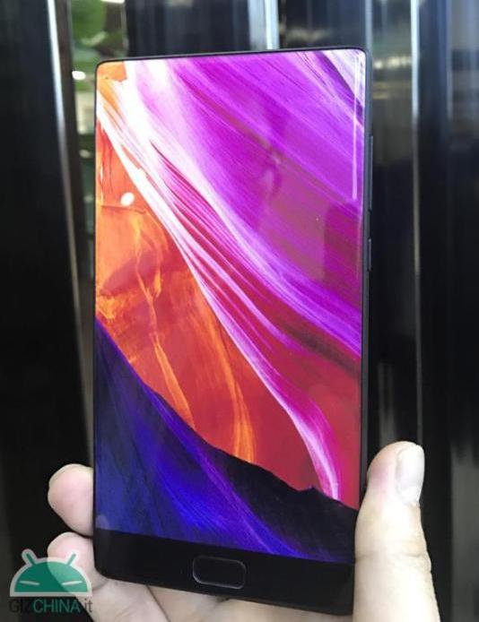 Първа реална фотография на безрамковия смартфон Elephone S8