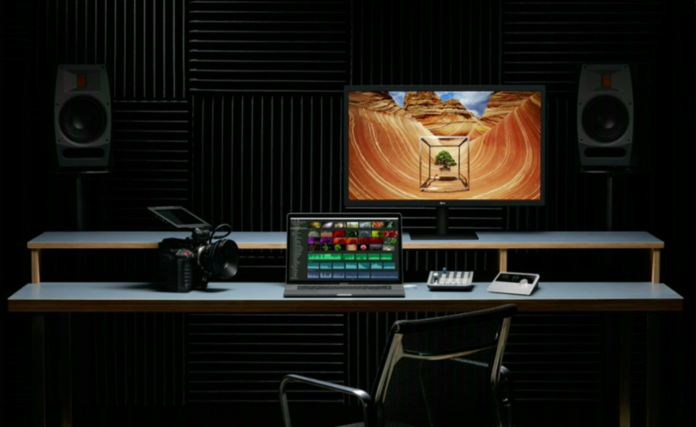 MacBook-Pro-LG-5K-display-1024x628 LG Display се върна към печалба