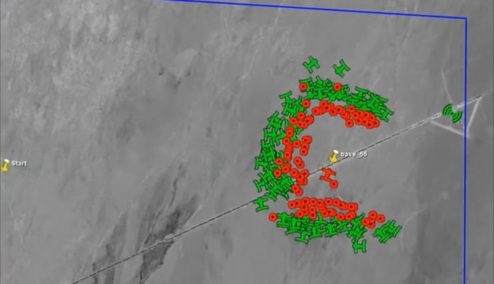 Perdix 1 Пентагонът проведе успешни тестове на рой от 103 безпилотни летателни апарати