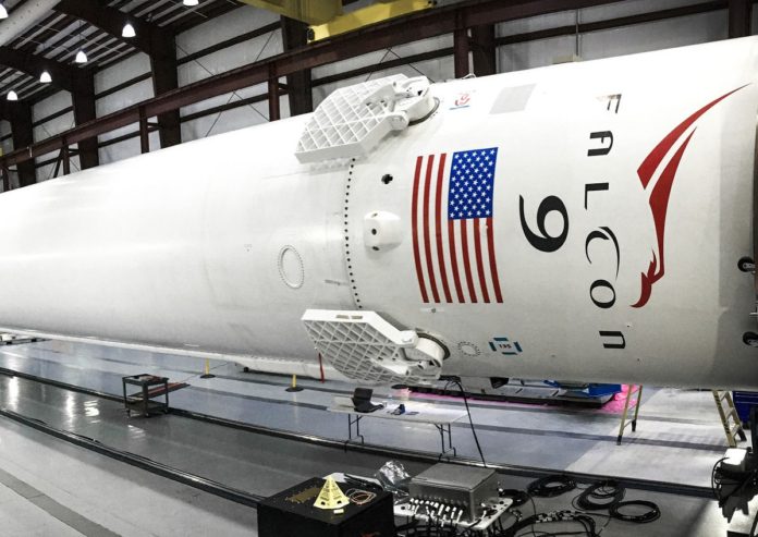 falcon Следващото изстрелване на Falcon 9 бе обявено за 8-ми януари