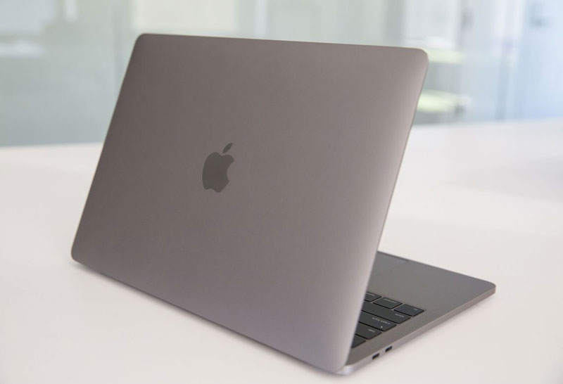 След повторни тестове, новите MacBook Pro получиха от Consumer Reports препоръка за закупуване
