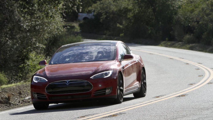Tesla Експерт: към 2030 година Tesla ще струва $1 трилион