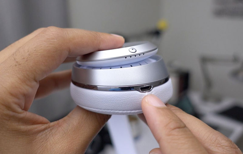 Новият Ultra Accessory Connector (UAC) конектор на Apple заменя Lightning и micro-USB