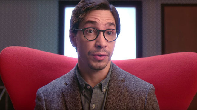 long-1 Huawei рекламира смартфона Mate 9 с помощта на актьор от клиповете на Apple