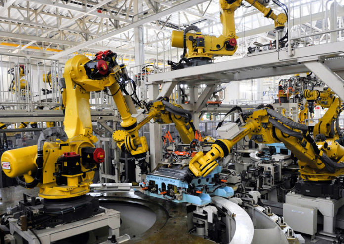 robots Китайски завод замени 90% от личния състав с роботи: продуктивността нарасна с 250%, а бракът намаля с 80%