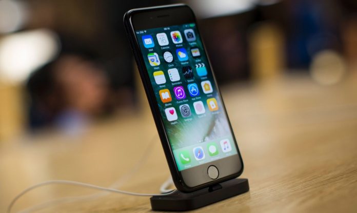 1 Новият iPhone обещава да постави нов рекорд за популярност