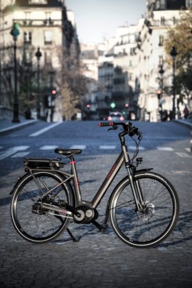 Peugeot представя гамата си електрически велосипеди за 2017 година