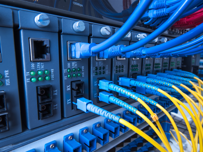 Server Сървърният сегмент продължава да страда заради облака