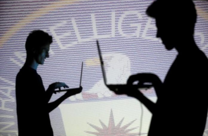 CIA ЦРУ ЦРУ масово хакват смартфони, чат клиенти и дори умни телевизори, твърдят разкрити документи от Уикилийкс